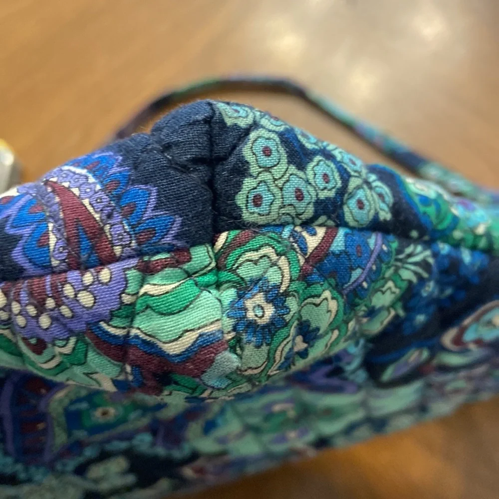 Vera Bradley excellent see